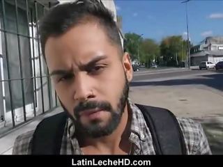 Jeune hétéro espagnol latino touriste baisée