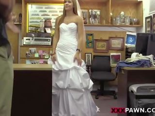 A Wedding Dress starts To A Revenge Fuck
