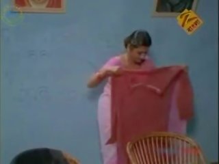 Bengal igralka rachan banerjee spreminjanje sari